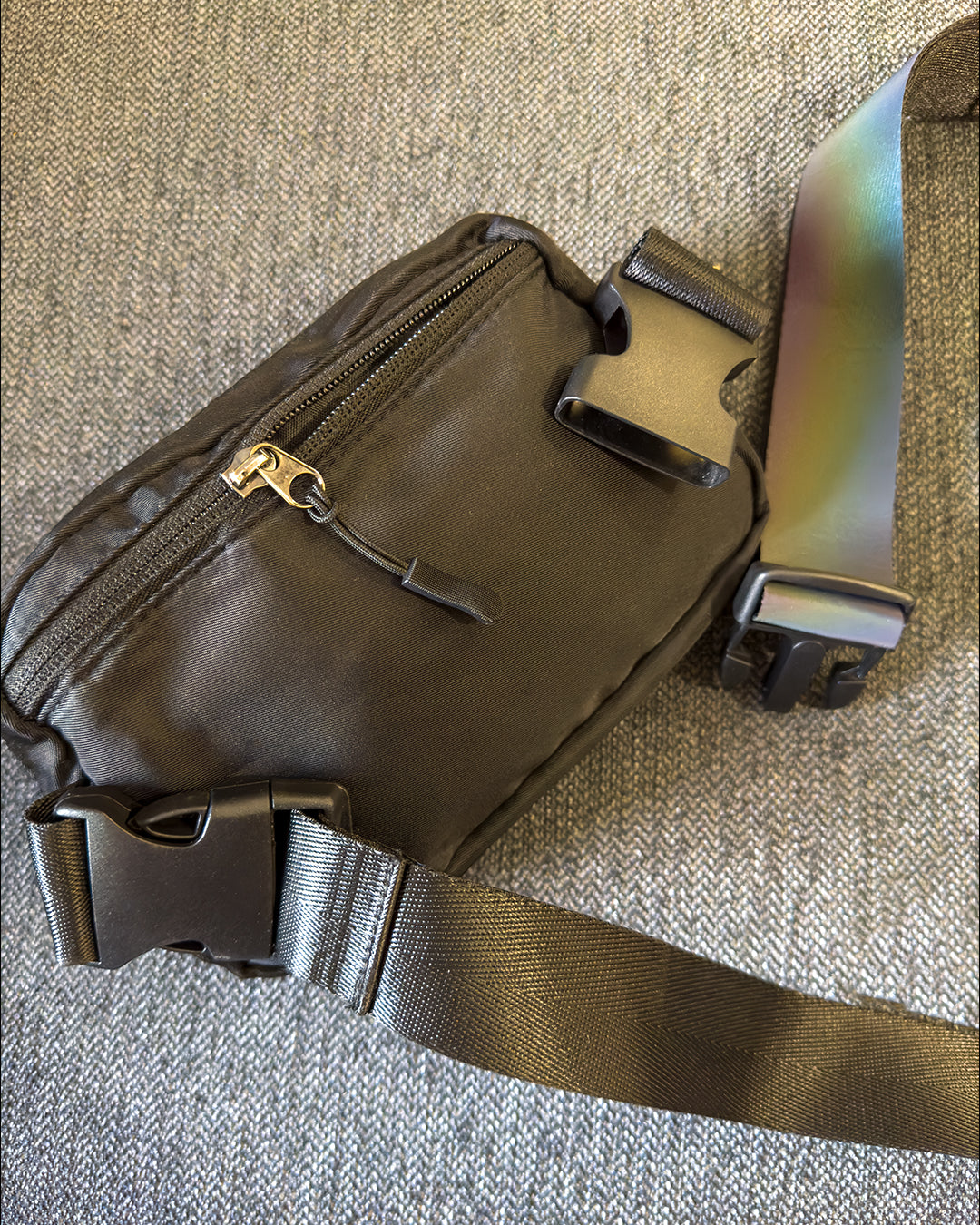 Mini Shoulder Bag 4L!! Review : r/lululemon